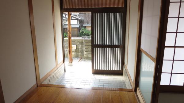 Entrance. Bright entrance where sunlight plug