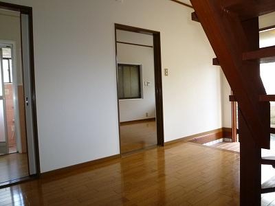 Entrance. Local (12 May 2013) Shooting