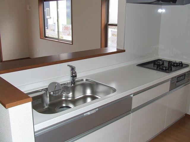 Same specifications photo (kitchen)