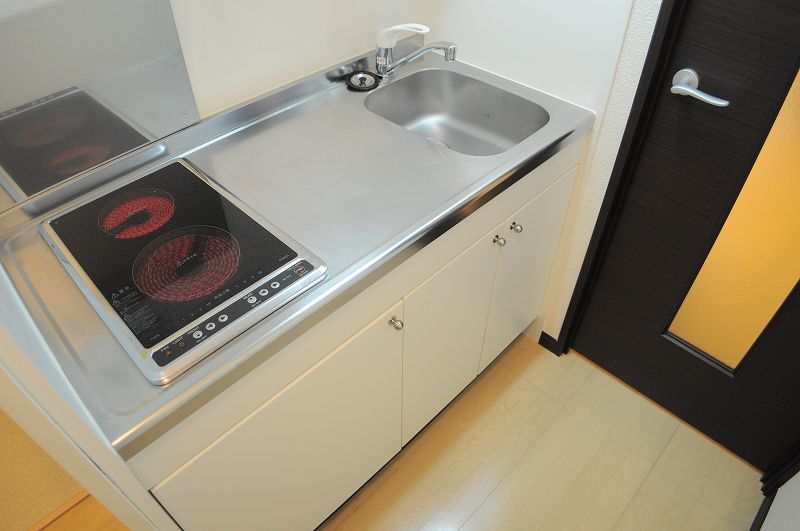 Kitchen. Your easy-care glass top stove