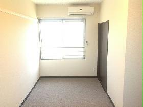 Living and room. Second floor carpet