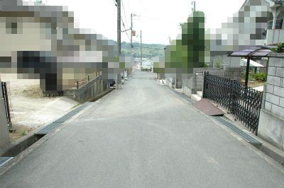 Local photos, including front road. Local (June 2013) Shooting