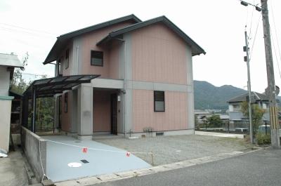 Local appearance photo. Local (10 May 2012) shooting