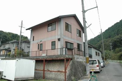 Local appearance photo. Local (10 May 2012) shooting