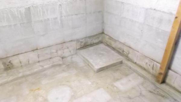 Other introspection. Basement inside of the large-capacity storage room