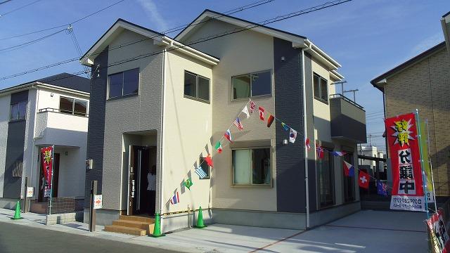 Local appearance photo. 4 Building (November 2013) Shooting