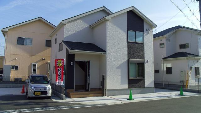 Local appearance photo. Building 2 (November 2013) Shooting