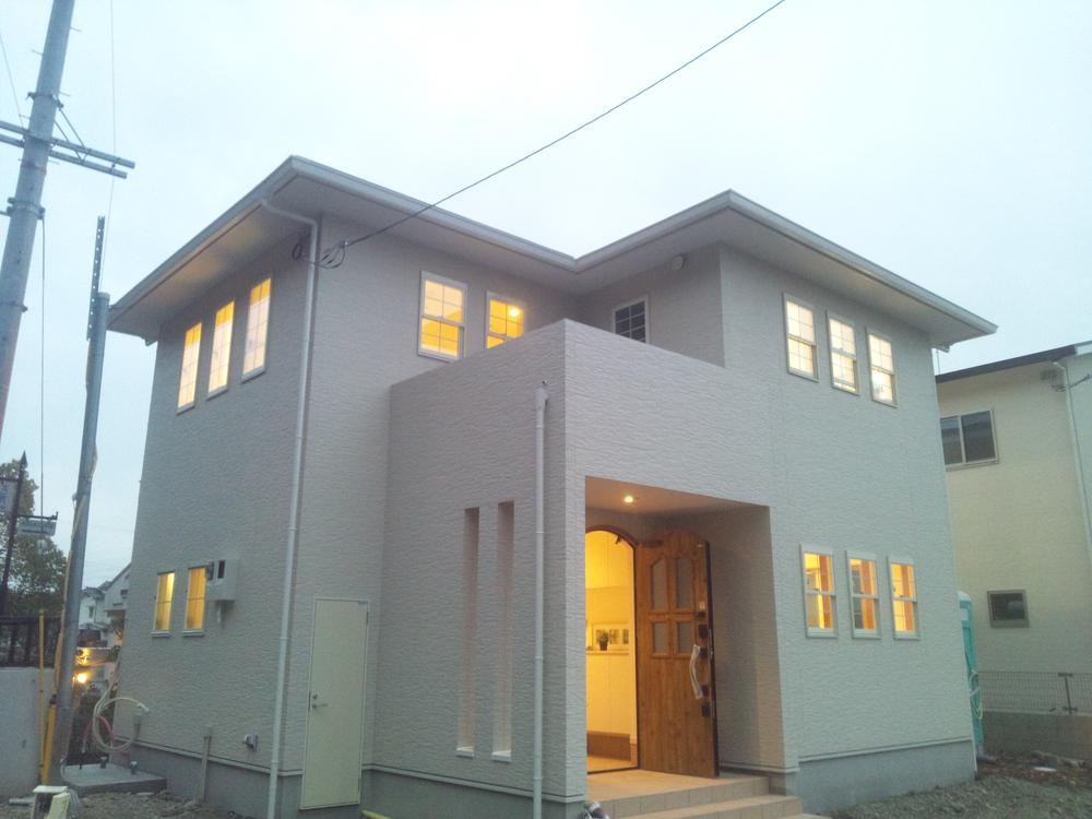 Local appearance photo