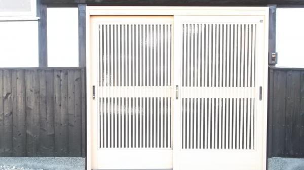 Entrance. Entrance key exchange already