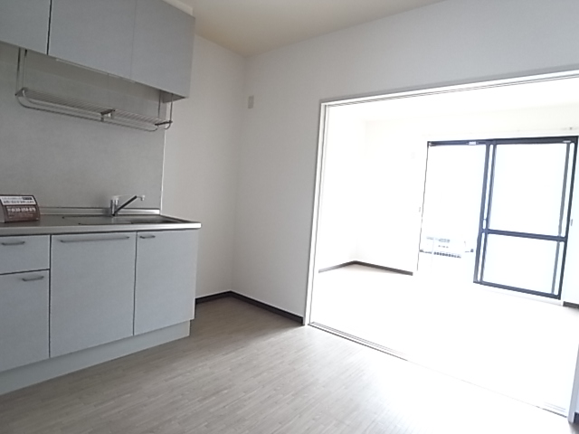 Living and room.  ※ It is a photograph of another room of the same properties