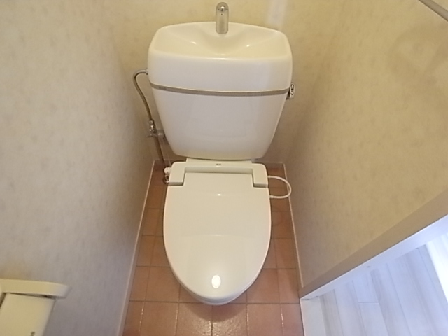Toilet.  ※ It is a photograph of another room of the same properties