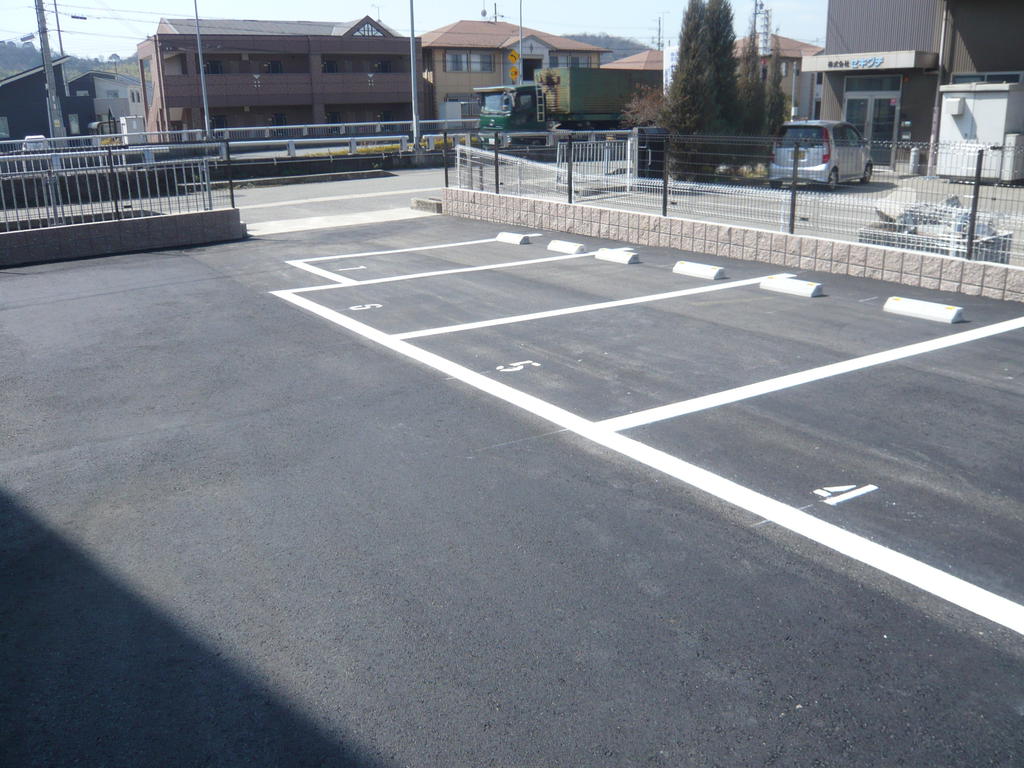 Parking lot. On-site parking