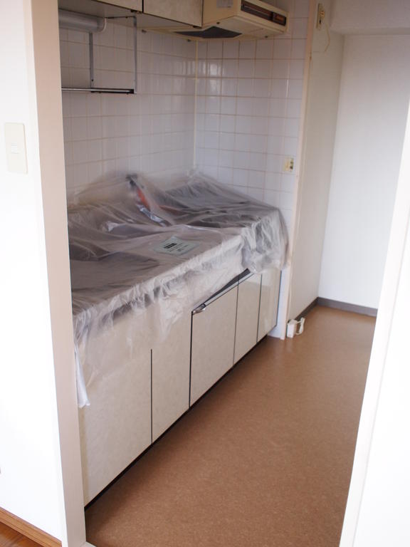 Kitchen. Spacious kitchen!