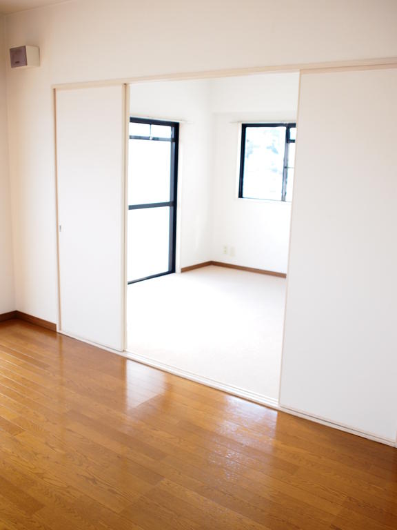 Living and room. There partition door.