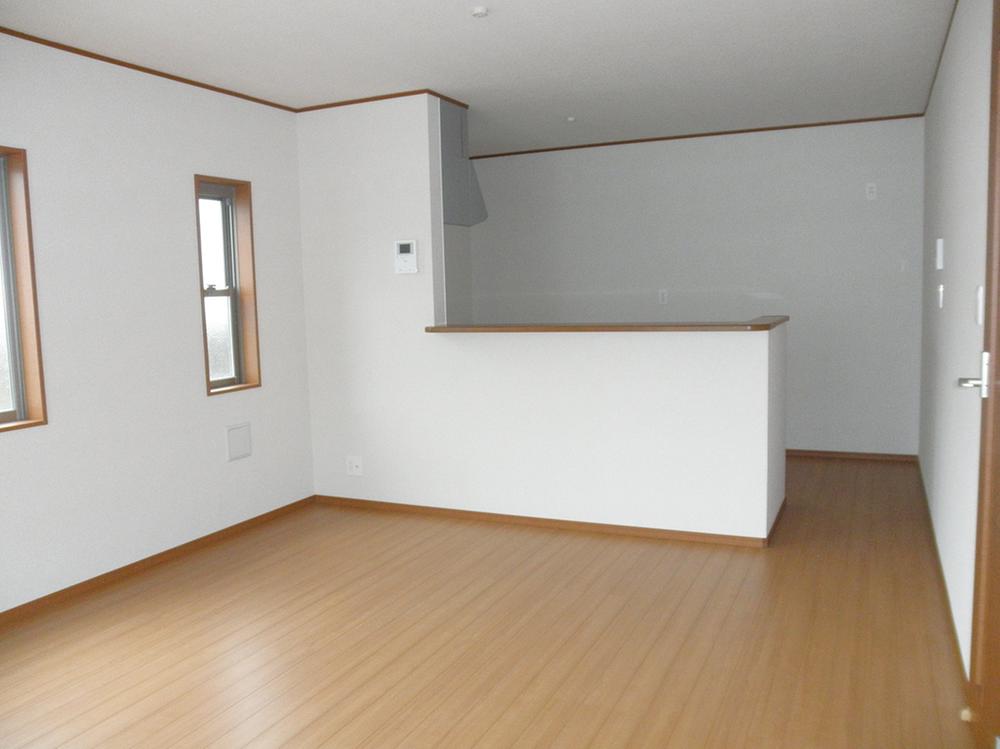 Same specifications photos (living). ( 2 Building) same specification