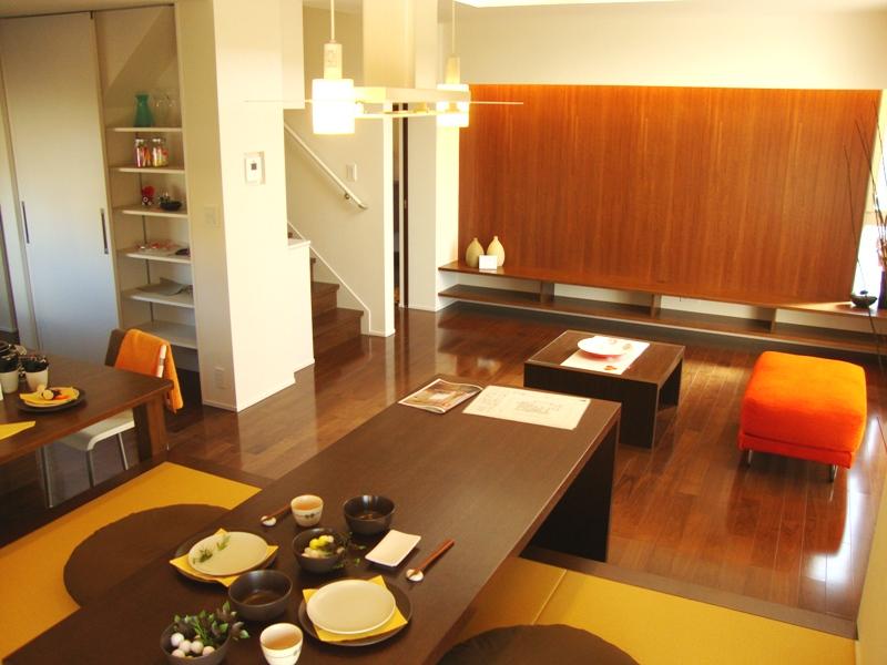 Model house photo. The entire interior ・ Atmosphere is also a model house that surely become your reference.