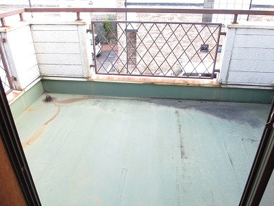 Balcony. Two-sided balcony