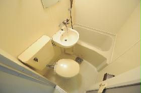 Bath. bus ・ Toilet is together of unit type.