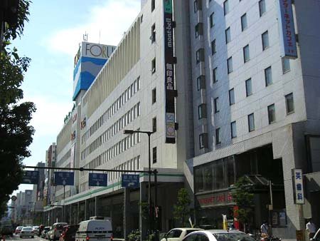 Shopping centre. Syosset Himeji Fouras shop until the (shopping center) 154m