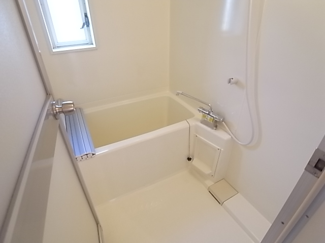 Bath. ※ Photos will be the photograph of A-2-2.