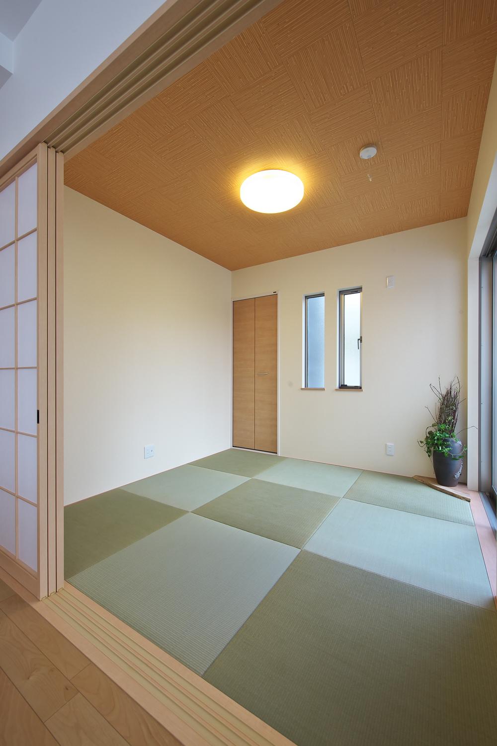 Same specifications photos (Other introspection)