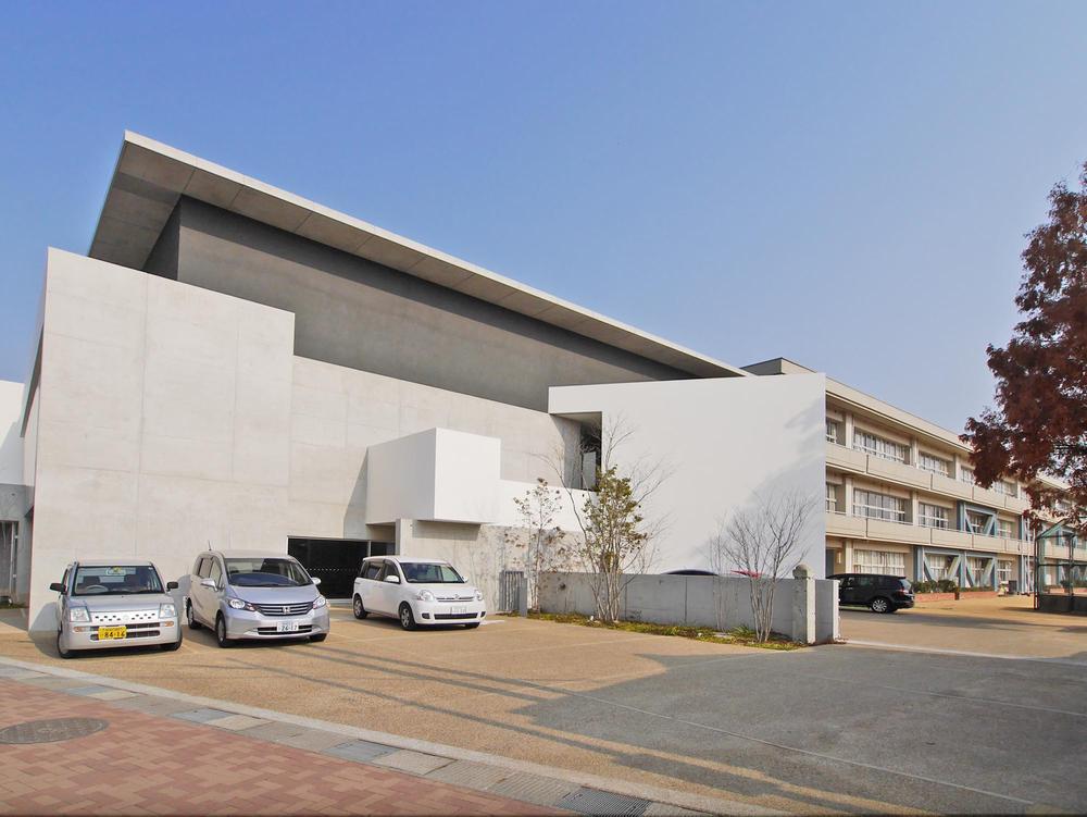 Primary school. Ikaruga until elementary school 230m