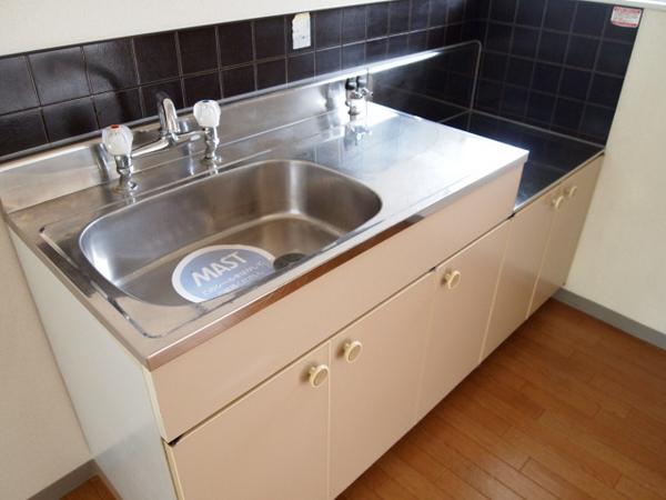 Kitchen. Gas stove installation Allowed