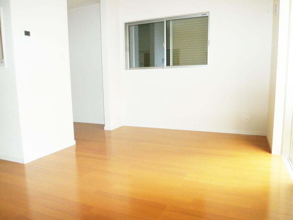 Living. Indoor (12 May 2013) Shooting