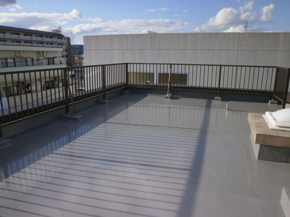 Balcony. Local (10 May 2013) Shooting