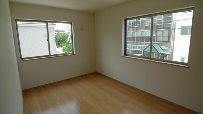 Same specifications photos (Other introspection). All room 6 quires more than + with storage!  WCL (Walk ・ In ・ Closet) with!  It is perfect for one with a lot of luggage! 