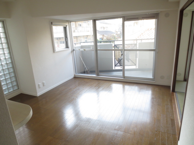 Living and room. Living