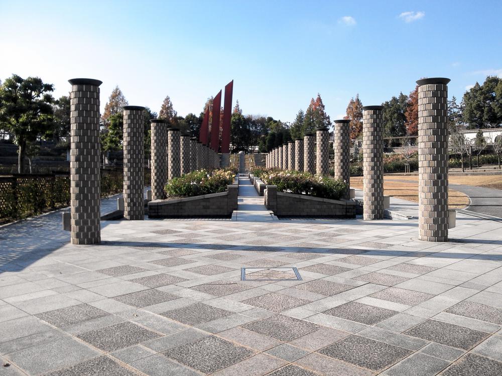 park. Until Aramaki rose park 240m breadth about 17000m2 In full bloom in the park of the southern European-style 3-minute walk from the "Aramaki rose park".