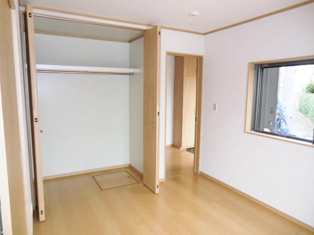 Non-living room. Local photo (1F Western-style)