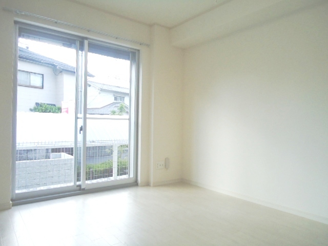 Living and room. Sunny !! Western-style 7 pledge and we are relaxed