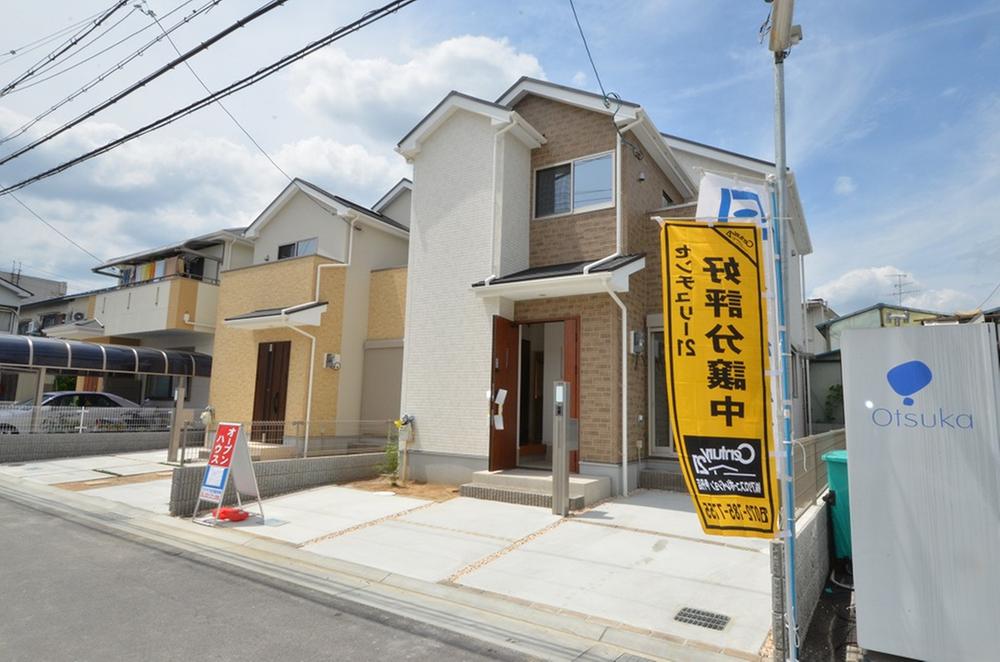 Same specifications photos (appearance). Example of construction photos of appearance