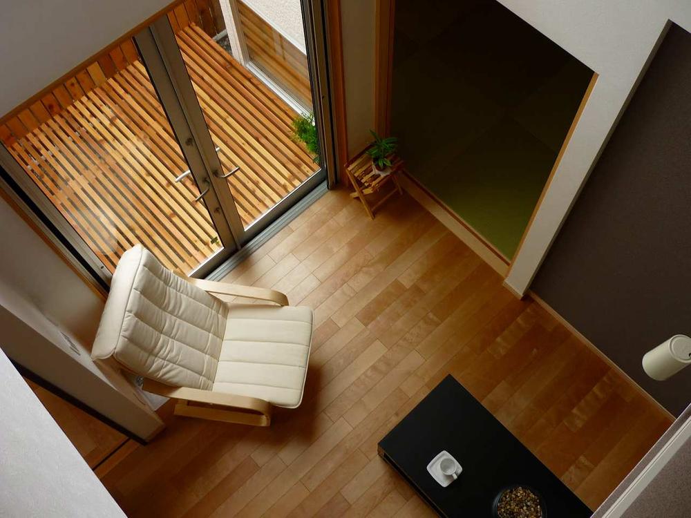 Same specifications photos (Other introspection). Atrium image