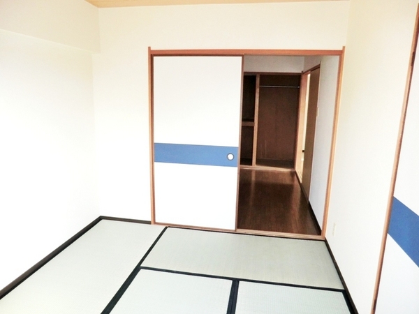 Living and room. Japanese-style room 1