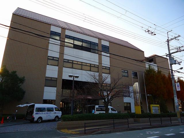 library. 150m to raster Hall