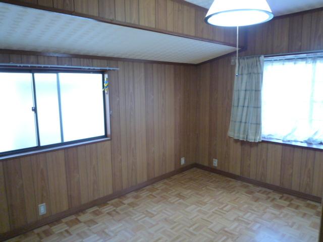 Non-living room