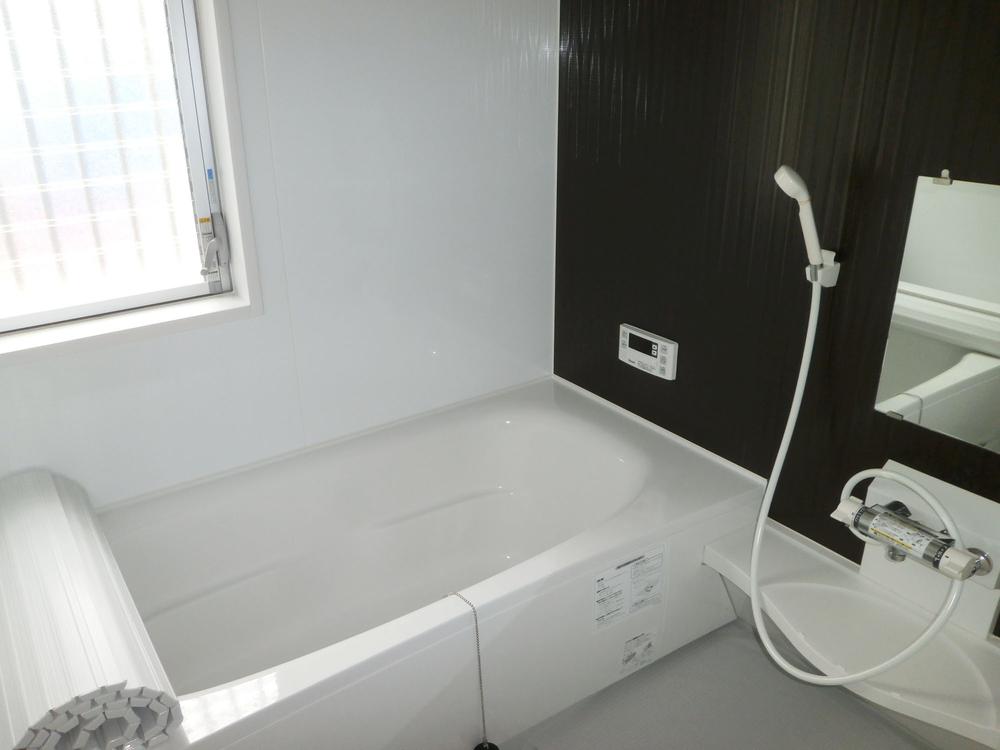 Bathroom. Indoor (12 May 2013) Shooting