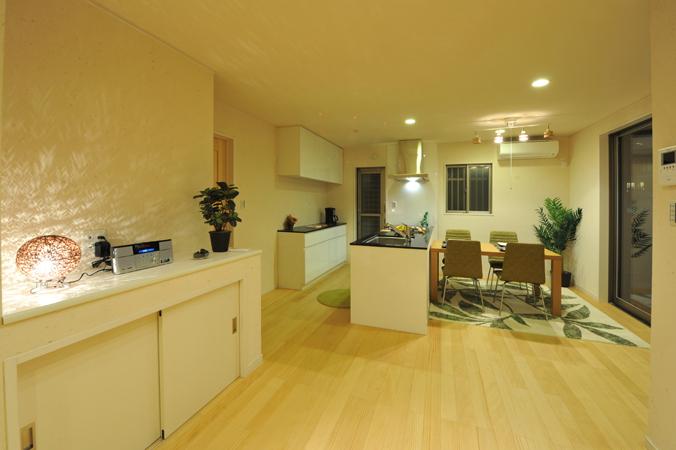 Building plan example (introspection photo). Of solid wood floors and joinery, Plenty of living also housed! 