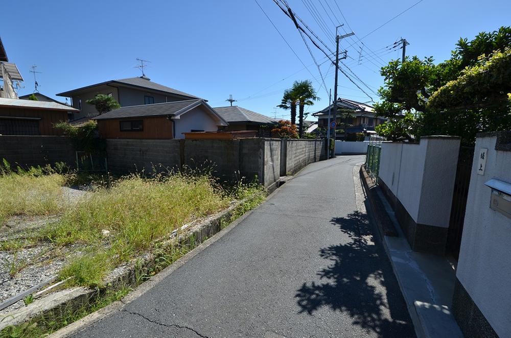 Local photos, including front road. Local (September 2013) Shooting