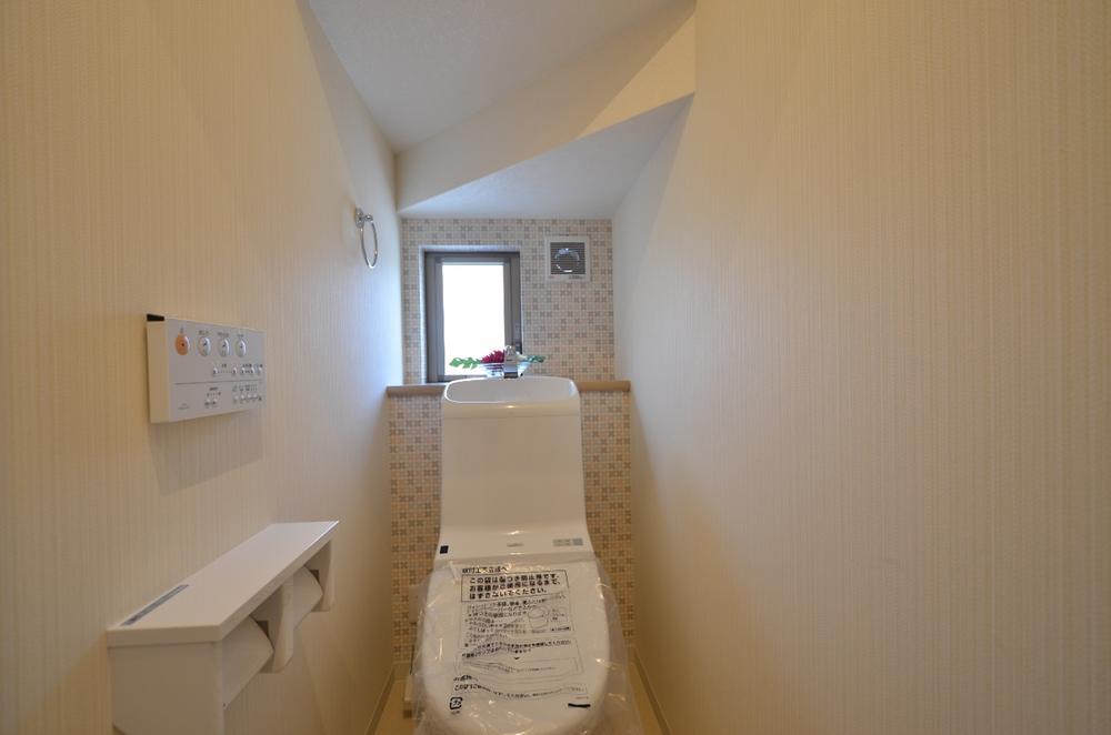 Toilet. Toilets are equipped on the first floor and the second floor!