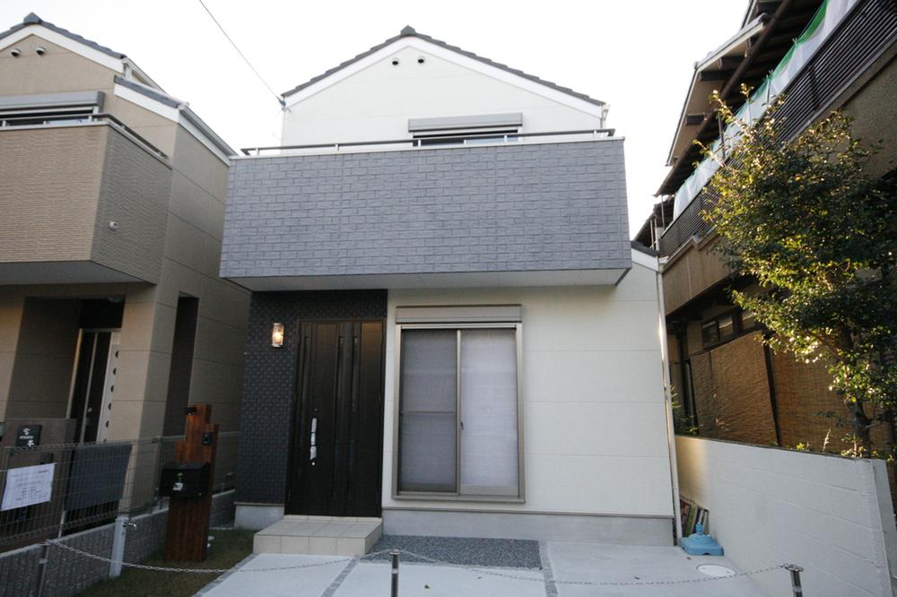 Local appearance photo. Calm will feel from the local (12 May 2013) shooting simple appearance