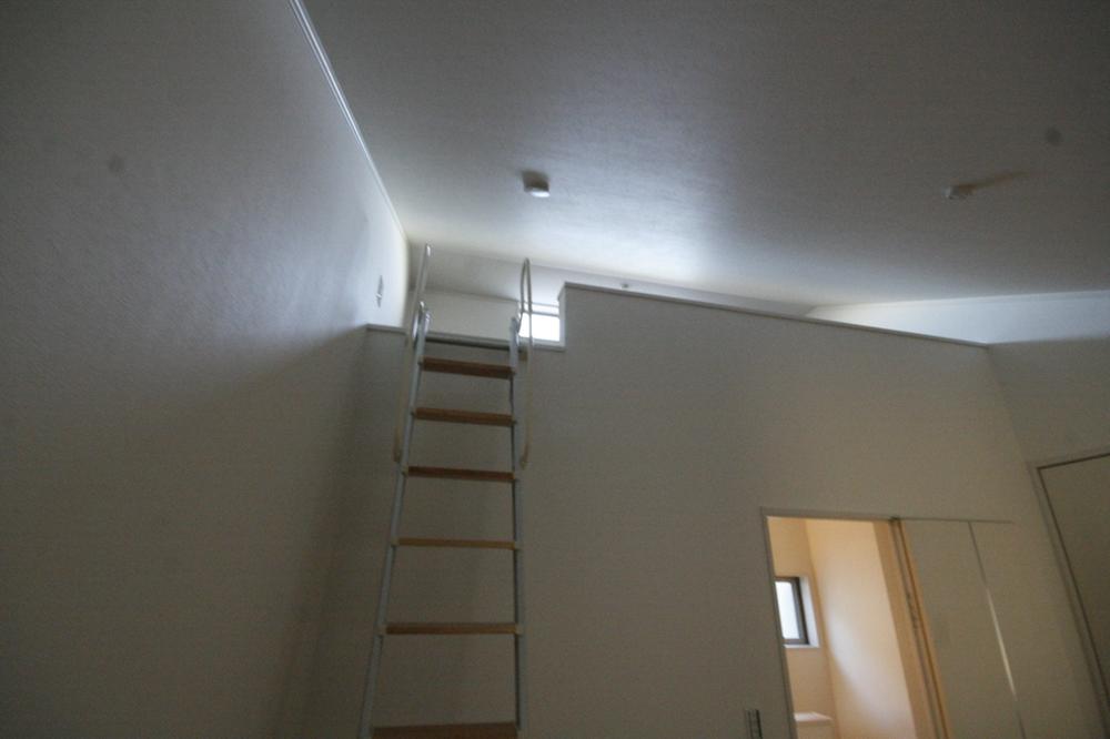 Other introspection. What a pleasing top loft storage and hidden retreat on the second floor