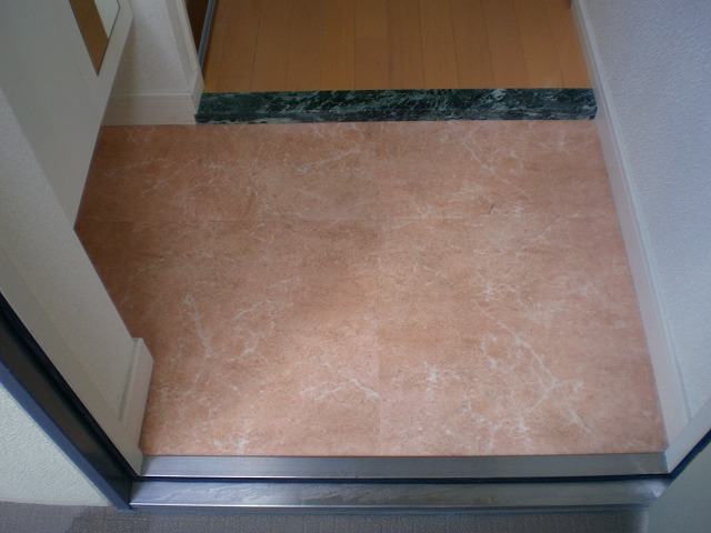 Entrance. Already the room renovation