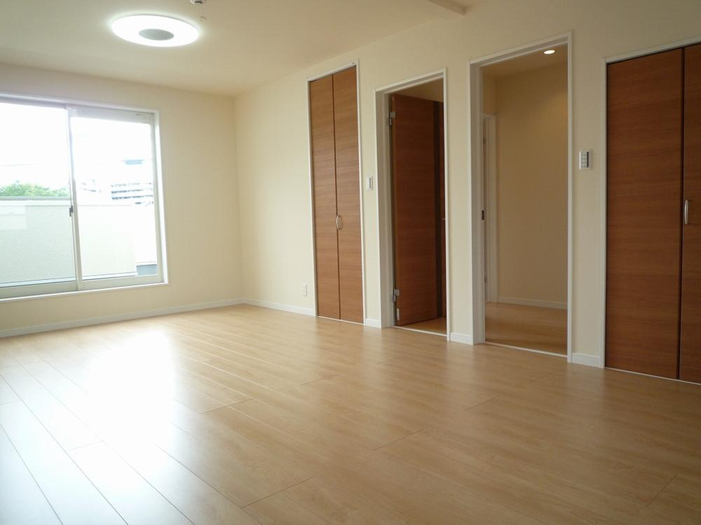 Non-living room. Western-style 1