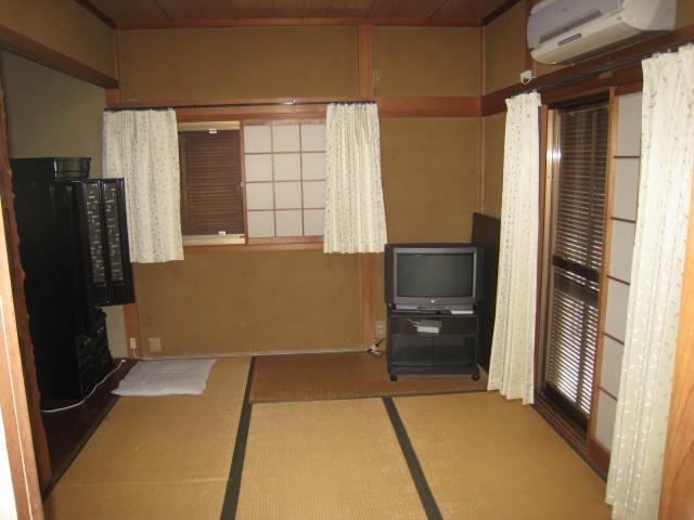 Non-living room. Room (May 2013) Shooting