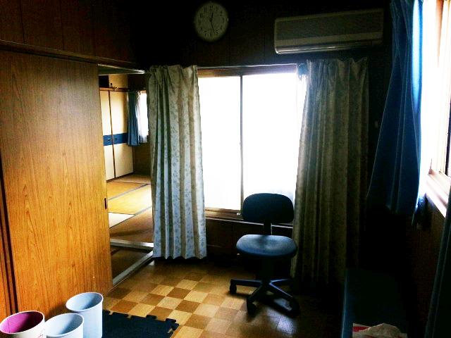 Non-living room. Room (May 2013) Shooting