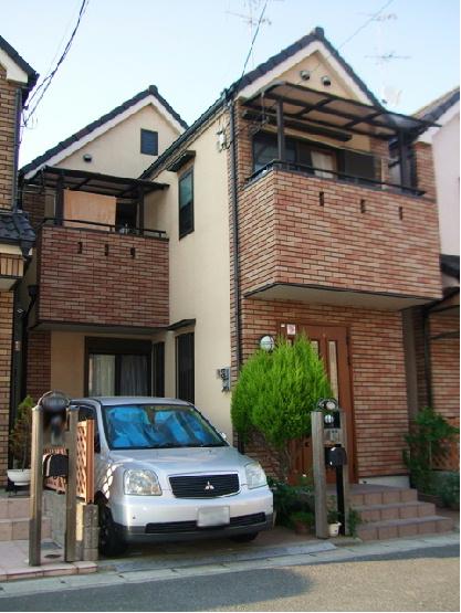 Local appearance photo. Stylish tiled